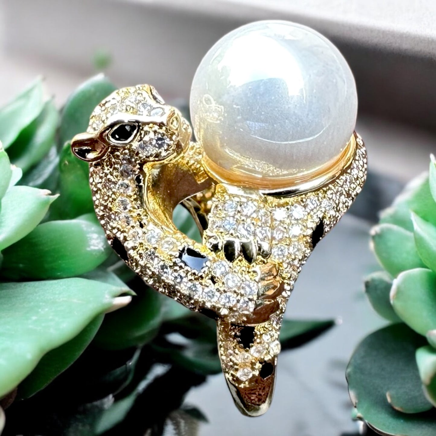 Panther Pearl Ring